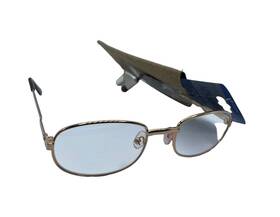 Design 686317082917 Gold Toned Metal Rimmed Reading Glasses 1.25 With Soft Case