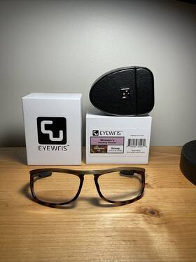 Wr2.2 Eyewris 850029370239 Womens Fold Reading Glasses Tortoise Gold Strong 2.75 To 3.50