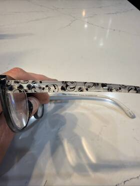 Foster Grant 080312019875 Disney Readers 2.00 Gray Leopard