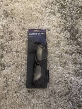 Foster Grant 193033024805 Reading Glasses 1.25 Readers Cole Blk With Case