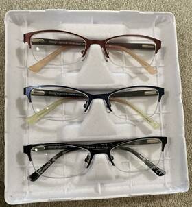 Foster Grant 193033460566 Design Optics 2.0 Reading Glasses 3 Pack Open Box Vg Condition