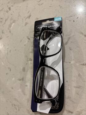 Foster Grant 193033557280 Unisex Reading Glasses With Case/ Cover 2.75