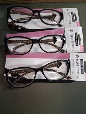 Foster Grant 193033647523 New 3 Pair Sight Station Reading Glasses 2.50