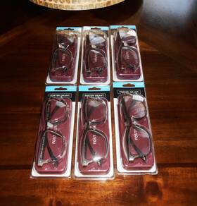 Foster Grant 741919990685 To-go Reading Glasses With Case 2.00 Lot Of 6