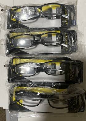 Foster Grant 887661369581 4 Pair Of Lloyd Lightspecs 1.50 Lighted Reading Glasses Readers
