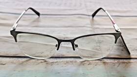 Fgmr2003 Foster Grant Mens Reading Glasses 2.00 Magnification City Sights