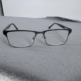 53-17-142 Foster Grant Lo0821 1993a Design Optics Reading Glasses 2.50 Black Rectangular
