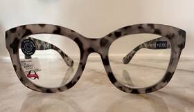 Peepers 070747264676 Center Stage Reading Eyeglasses 2.50 Gray Tortoise Blue Light Filtering