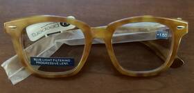 Peepers 070747299036 Nwt Readers 1.50 Wayfarer Shape Frontier Progressive Honey Tortoise Ec