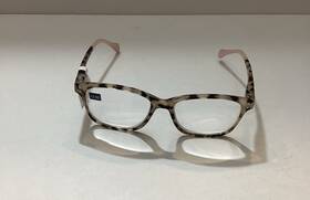 3225250 Peepers Reading Glasses 2.5 Strength Tortoise Shell Pattern With Gray Case
