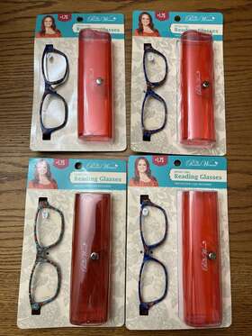 Pioneer Woman 042887444331 Reading Glasses 1.75 Vintage Heritage Floral With Case Set Of 4