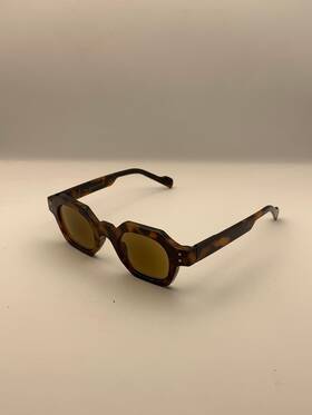 R-3022 Ryan Simkhai Eyeshop Reading Glasses 3.00 Tortoise Frame C3