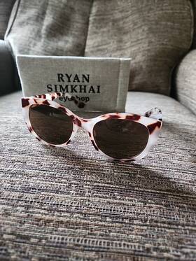 R-3011 Ryan Simkhai Eyeshop Readers C1 Sr. 1.5 Shaded Lenses