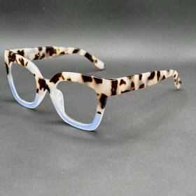 8897-020125-15.95 Vince Camuto 1.50 Reading Glasses Havana Fade Oatbl Used