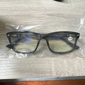 53-17-140 Vision World R1023ab 2.25 Black Square Plastic Reading Glasses