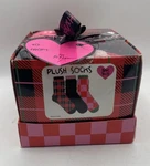 Betsey Johnson Plush Socks Gift Set 3-PAIR Women Size 9 11 Plaid Box, Nib. Fixed Price $8.75.
