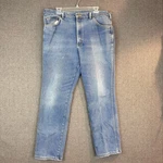 Vintage Lee Light Wash Denim Jeans Straight Leg Classic Comfort Women 38X30. Fixed Price $13.97.