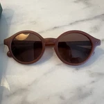 Izipizi Junior Round Scarlet Dark Red Frame Sunglasses Green Velvet Case. Fixed Price $19.00.