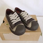 Morgan & Milo Tanner Wooly Sneaker Kids Size 11.5 Gray Lace Up Casual Unisex. Fixed Price $25.00.