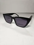 Kendall+kylie KK5145CE Sadie Designer Square Sunglasses Black. Fixed Price $19.99.