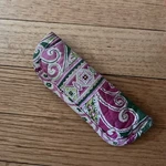 Vera Bradley Glass Readers Case Pinwheel Pink 2008 Retired Print. Fixed Price $32.99.