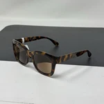 Peepers Tortoise Reading Sunglasses Center Stage Tinted 2.50 Readers Womens. Fixed Price $35.00.
