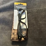 Foster Grant Essentials Hugo Brown +2.00 Reading Glasses Readers Case. Fixed Price $9.99.