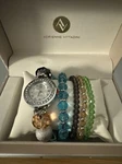 Adrienne Vittadini Women Quartz Silver Tone Watch Set 5 Bracelets Box. Fixed Price $17.99.